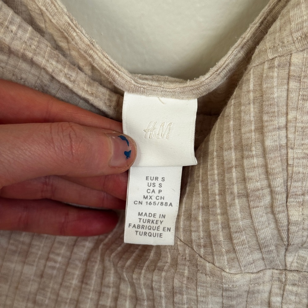 H&M Light Tan Ribbed Top - Picture 3 of 3